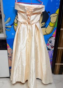 Elegant Off-Shoulder Evening Gown