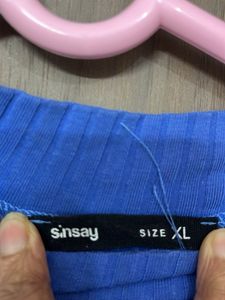 Blue branded fully stachable Crop Top