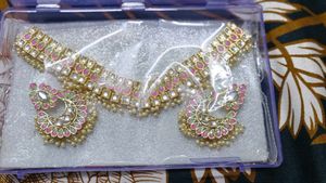 Elegant Kundan Necklace & Earrings Set