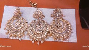 Plated Kundan &amp; Pearl Studded Maang Tikka Earring