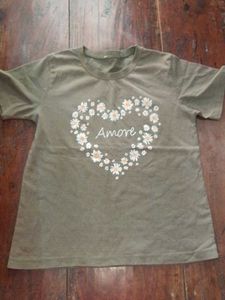 Olive Green "Amore" Heart Daisy T-Shirt