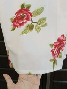 Beautiful White Rose Print Thaan Fabric 5 mtr
