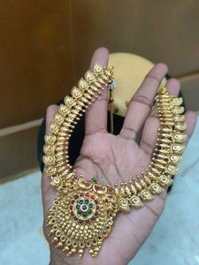 Stunning Gold Necklace Set