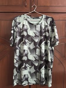 Men's Abstract Print T-Shirt