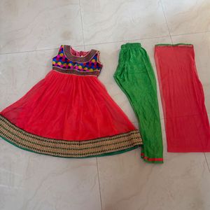 Girls Ethnic Wear Set - Kurta, Pants & Dupatta