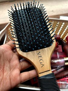 Vega Hair Brush