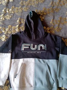 Set Of 4 T-shirt And Sweatshirt