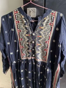 Elegant Navy Embroidered Kurta