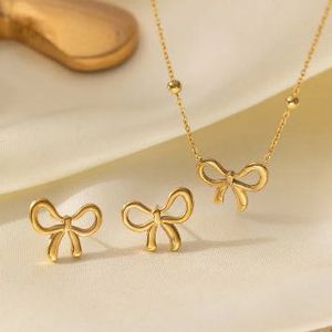 Anti-turnish Gold Bow Necklace and Earring Set