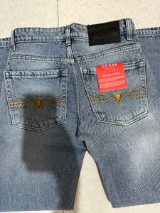 Straight fit jean 28 Waist