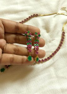 Stunning Emerald &amp; Ruby Necklace Set