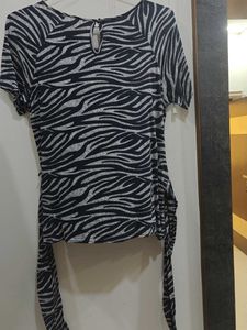 Stylish Zebra Print Top