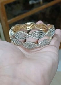 Ad Bangles