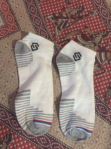 White Athletic gym Socks