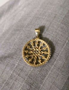 CZ diamonds on silver wit 22 carat gold plated