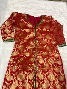 Elegant Ethnic Red &amp; Gold Kurta