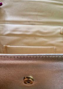 Price Drop !! Sling Clutch 🌟