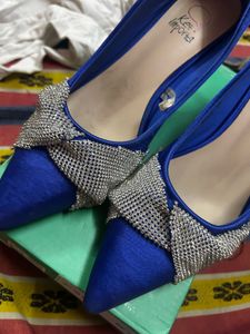 royal blue footwear