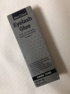 Miss Claire Eyelash Glue