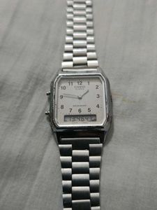 Vintage Casio Quartz Watch