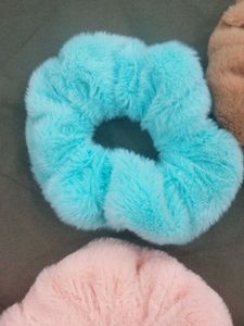 Set of 5 Fluffy Scrunchies