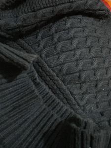 One Sholder Sweater
