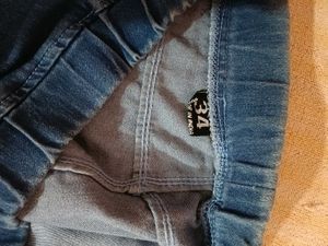 Combo of MAX Green Top &amp; DMart blue Jeans 👚👖