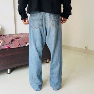 Classic Light Wash Loose Fit Jeans