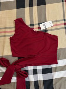 Chic One-Shoulder Red Crop Top