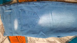 Skyblue Women Stylish Skinny jeans 👖