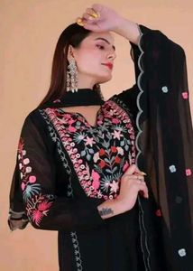 Elegant Embroidered Kurta Set