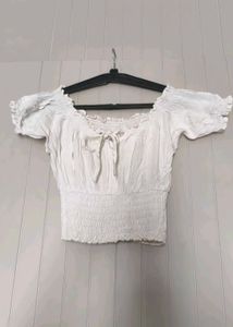 Chic white top