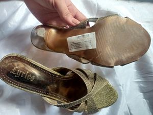 New With Tag Heels