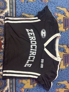 Black Zero Circle Crop Top
