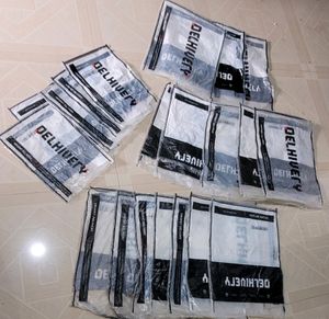 Pack 4 Delivery Bags20 &amp; box 3 &amp; बबल सीट15 Met