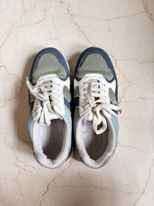 Stylish Blue and White Sneakers Solethreads