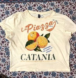 Graphic Print Crop Top