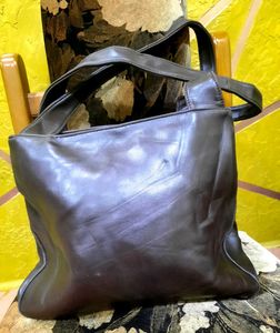 Chic Brown Leather Shoulder Bag