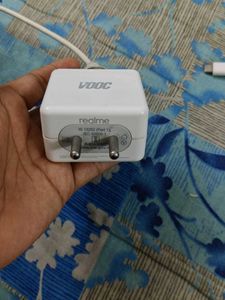 Realme VOOC Charger - Fast Charging