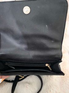 Fastrack Chic Quilted Black Crossbody Bag