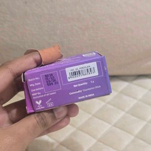 MyGlamm POSE HD Foundation