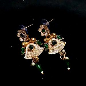 Stunning Gold Plated Kundan Necklace Set