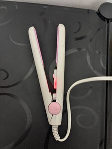 Little Hair Straightener