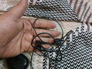 Wireless Earbuds with wired earphone