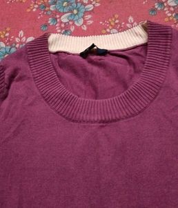 Bundle of 2 Women's sweater top ...