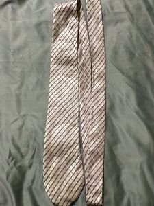 Elegant Striped Men's Tie