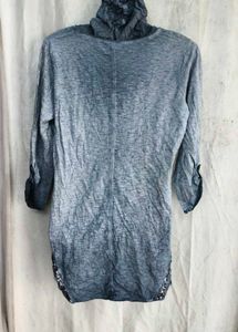 81810. Blue Sequined Tunic Top