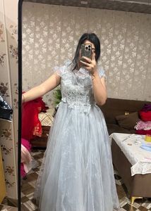 Stunning Grey Embellished Gown🦋🎀❤️
