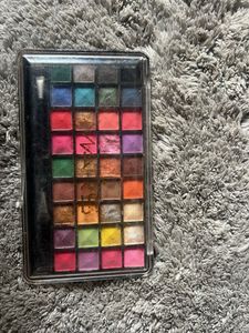 Multi-Color Eyeshadow Palette