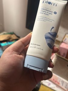 Plum Rice Water &amp; Niacinamide Face Wash